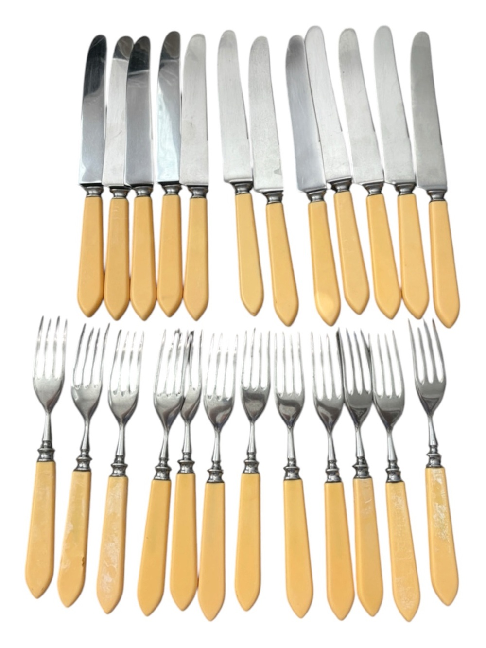 ViTG Russell Stainless 24 Pc Flatware Set Butterscotch Handles Mid Century USA